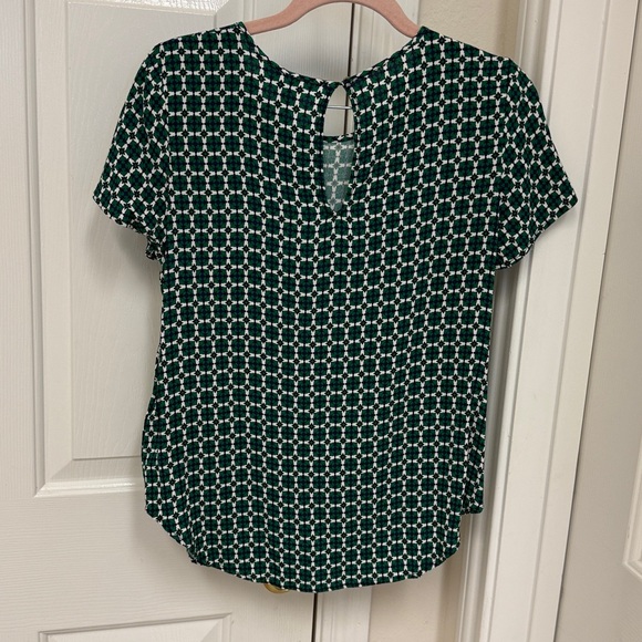 H&M Green and White Floral Top - Picture 4 of 4